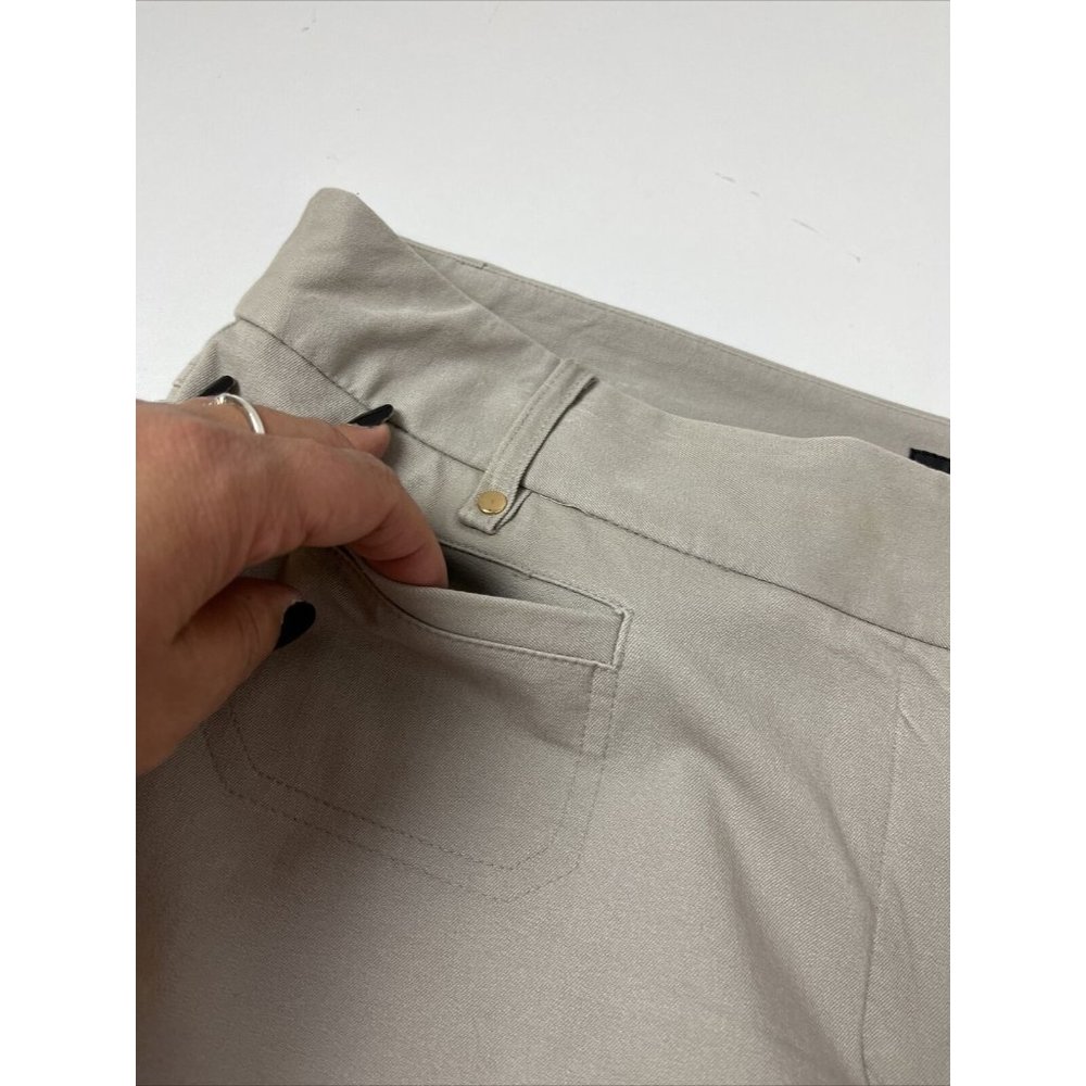 Alfani Woman's Twill Cotton Blend Flat Front Hidden Closure Capris Size 14 - Picture 6 of 10